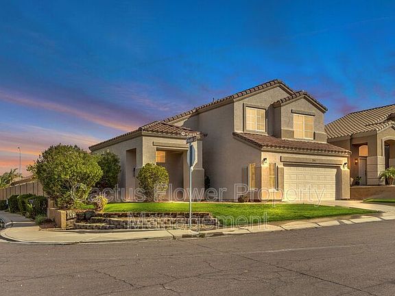 2nd image of 846 W Carob Dr