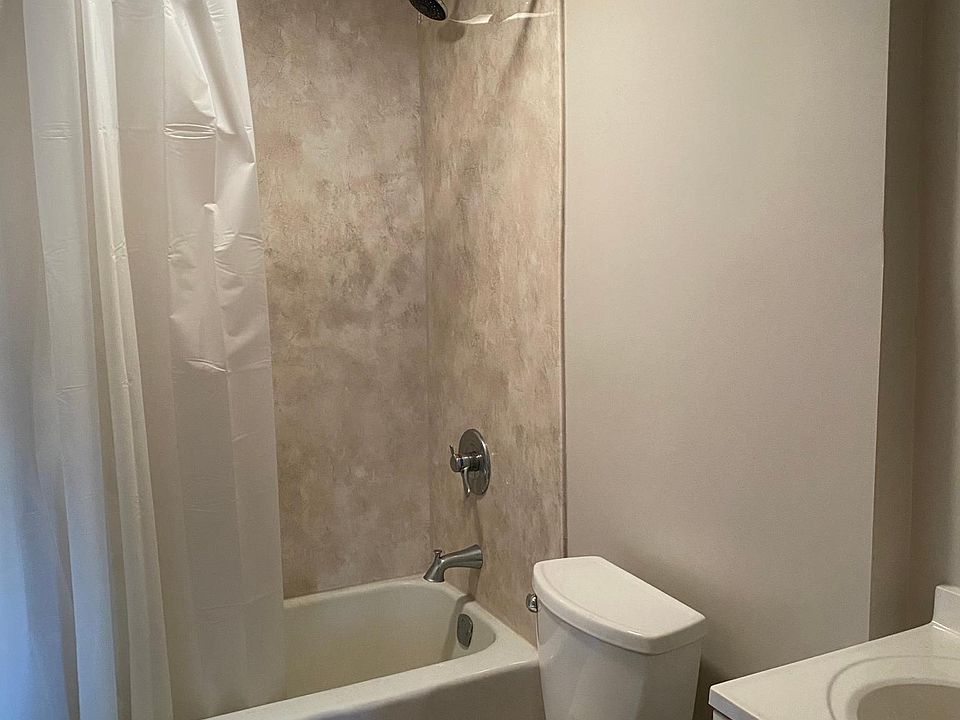 1st image of 740 1/2 Polk Ave