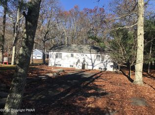 356 Whippoorwill Dr, Bushkill, PA 18324