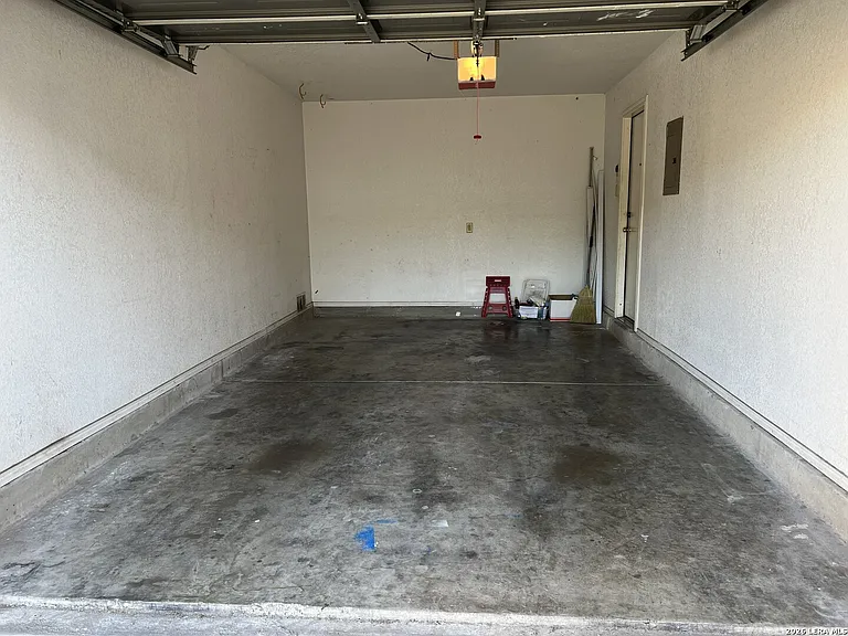 7 Latrobe Post — Photo 18