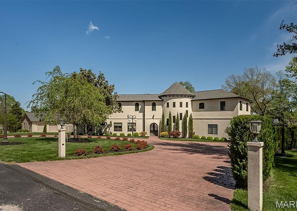 1st image of 604 Glyn Cagny Rd