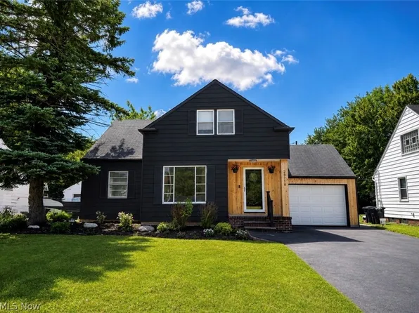 23718 Cedar Rd, Beachwood, OH 44122