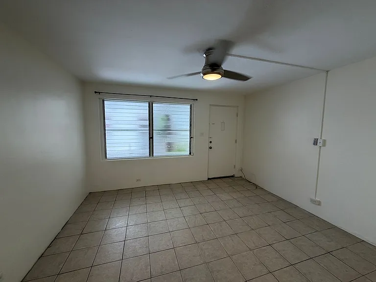 2319 Ala Wai Blvd — Photo 3