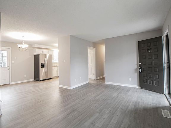 3rd image of 408 Beasley Dr