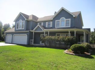 213 Stonemill Ln, Oswego, IL 60543