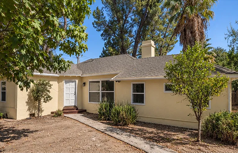 5742 Corbin Ave