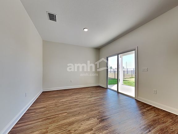 5th image of 163 Banyan Forest Dr