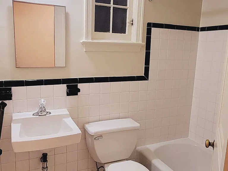 Luray Apartments — Photo 6