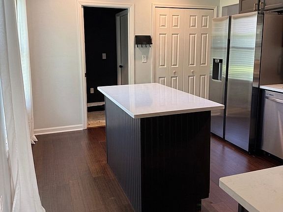 5th image of 4786 Mountain Breeze Ct S