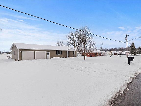 3rd image of 1053 Miller St