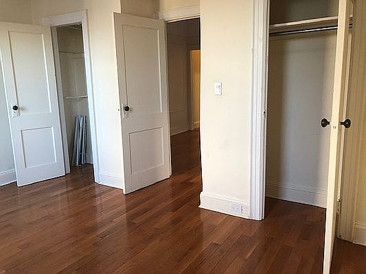 4th image of 23-15 Steinway St #6