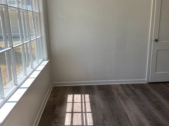 2nd image of 608 S Havana St