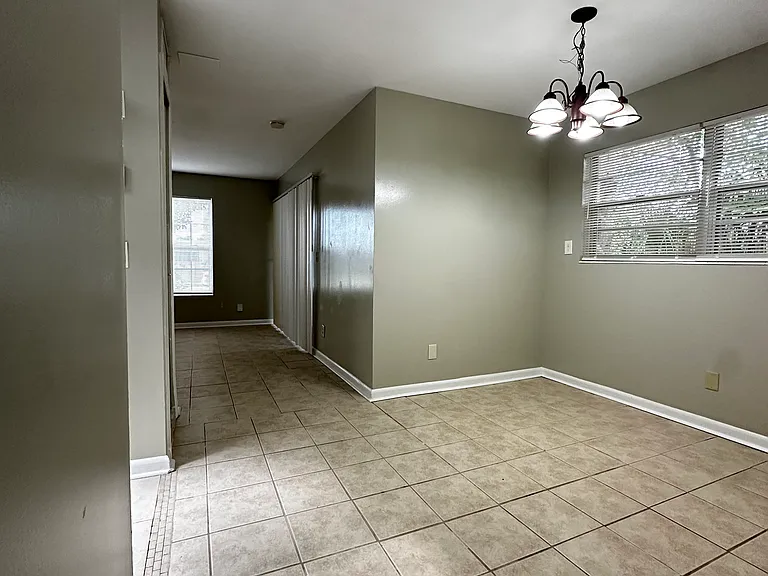 10757 S Hawaii Dr — Photo 6