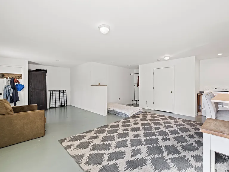 14 Lincoln Ave W #1 — Photo 6