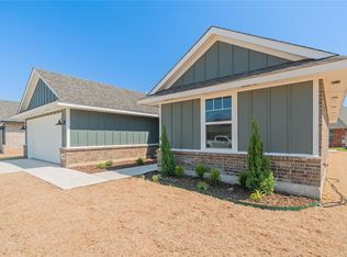 10652 SW 18th St, Yukon, OK 73099