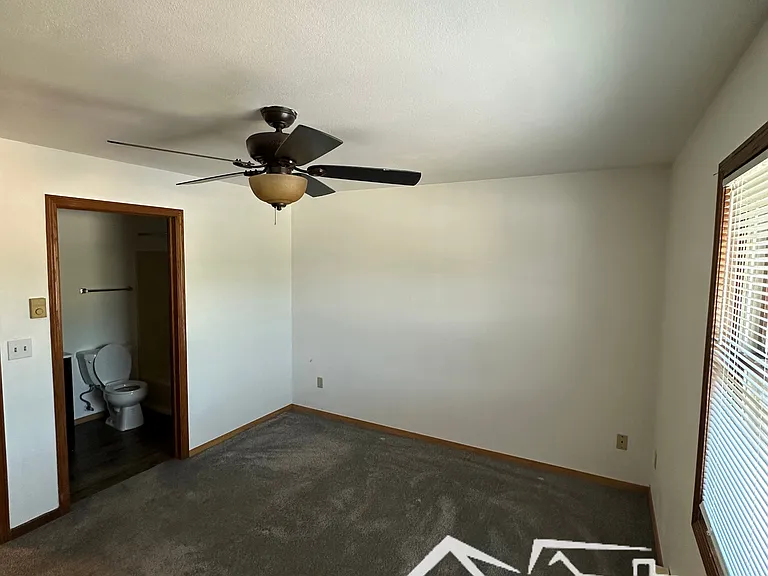 1525 Arboretum Dr #D — Photo 11