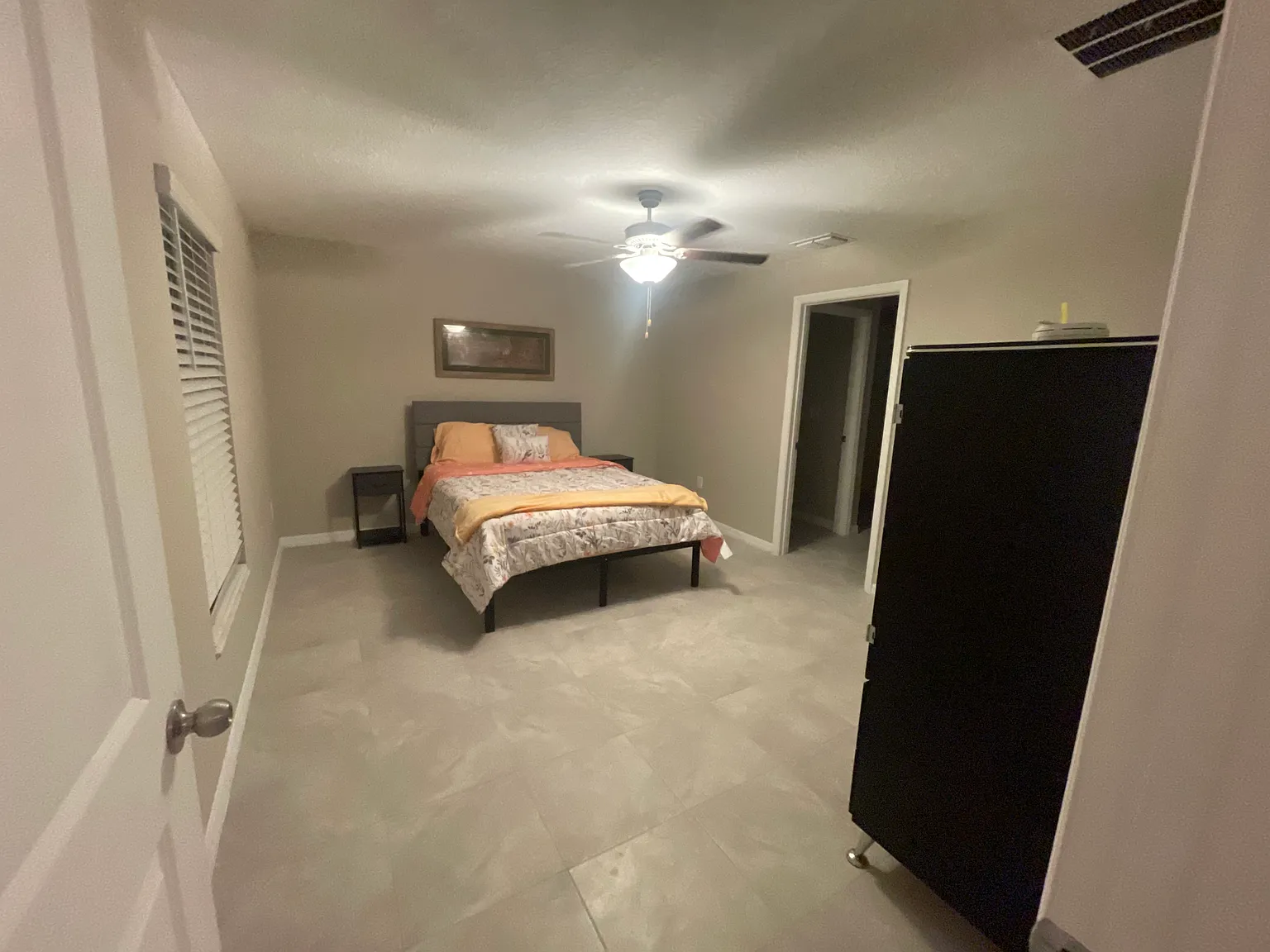 3 bed, 1334 sqft, $2,500 — Photo 3