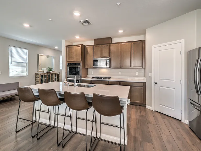 10646 Silver Pond Ave — Photo 10
