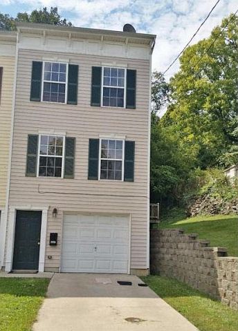 1st image of 2537 Beekman St