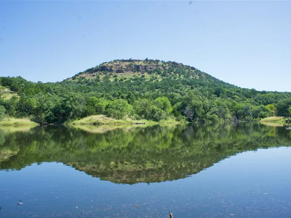 585 Hickory Spring Rd, Willow City, TX 78675