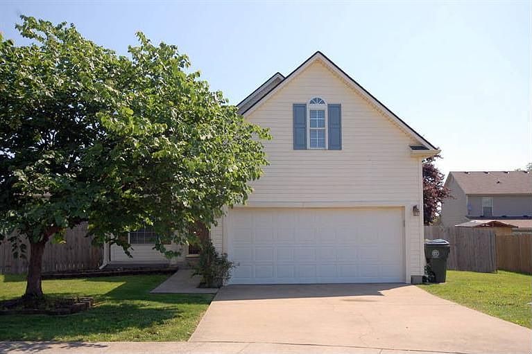 2nd image of 205 Belmont Ct