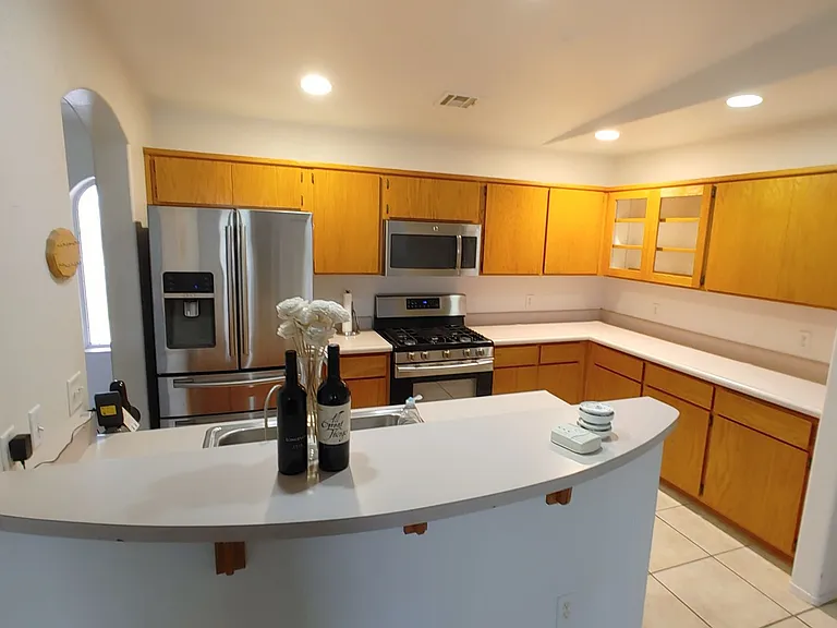 10751 S Calle Raquel — Photo 2