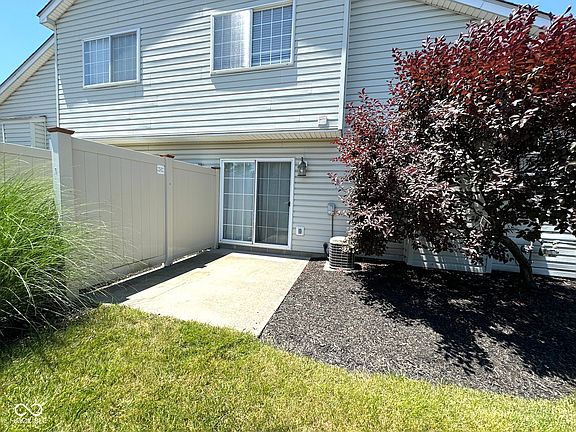 5th image of 9443 Avon Crk APT A