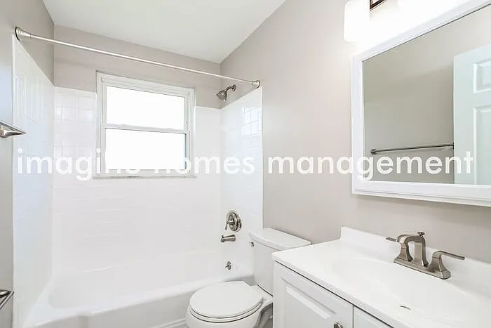 10496 Thornview Dr — Photo 10