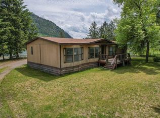 1072B Williams Lake Rd, Evans, WA 99126