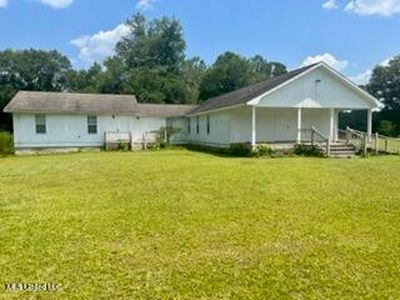 2710 Tom White Rd, Leakesville, MS, 39451