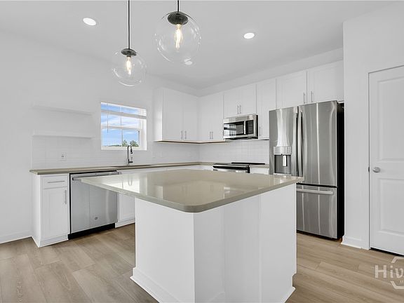 2nd image of 169 Kingswood Circle