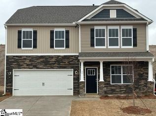 39 Oak Edge Ln, Greer, SC 29651