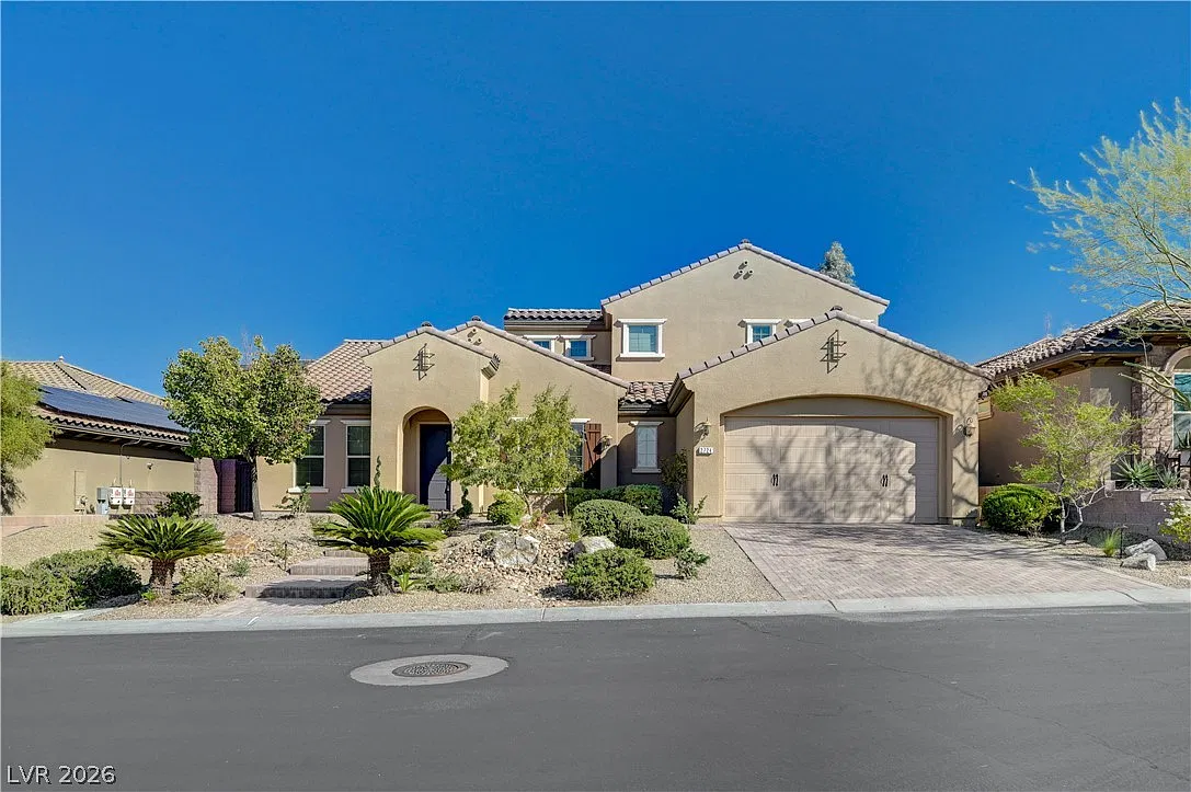 4 bed, 3.5 bath, 3733 sqft, $4,540 — Photo 2