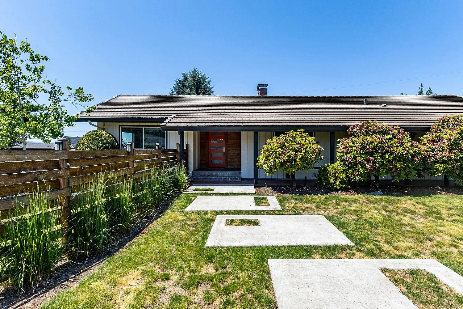 8013 SE Maple Ave — Photo 2
