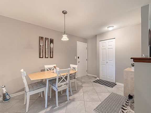 4th image of 311 N Carter St Unit 102