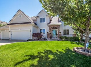 5622 Ponderosa Dr, West Des Moines, IA 50266