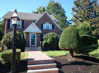 235 Stratford St, West Roxbury, MA 02132