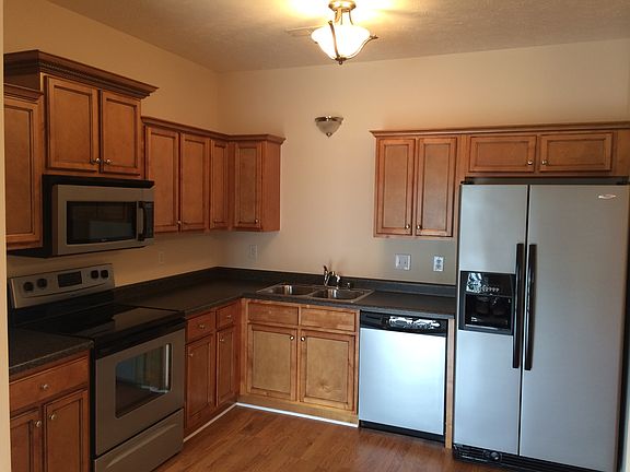 Stainless steel appliances and lots of cabinets!
