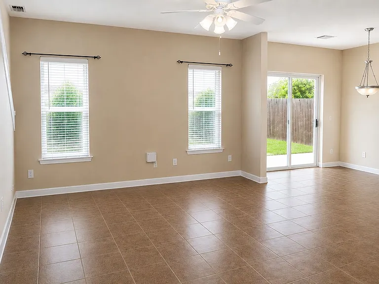 8327 Cassidy Creek Ct — Photo 4