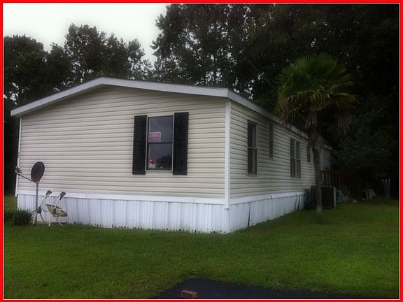 3rd image of 8907 Deerwood Dr