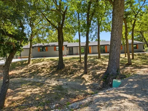 106 S New Bethel Blvd, Ada, OK 74820
