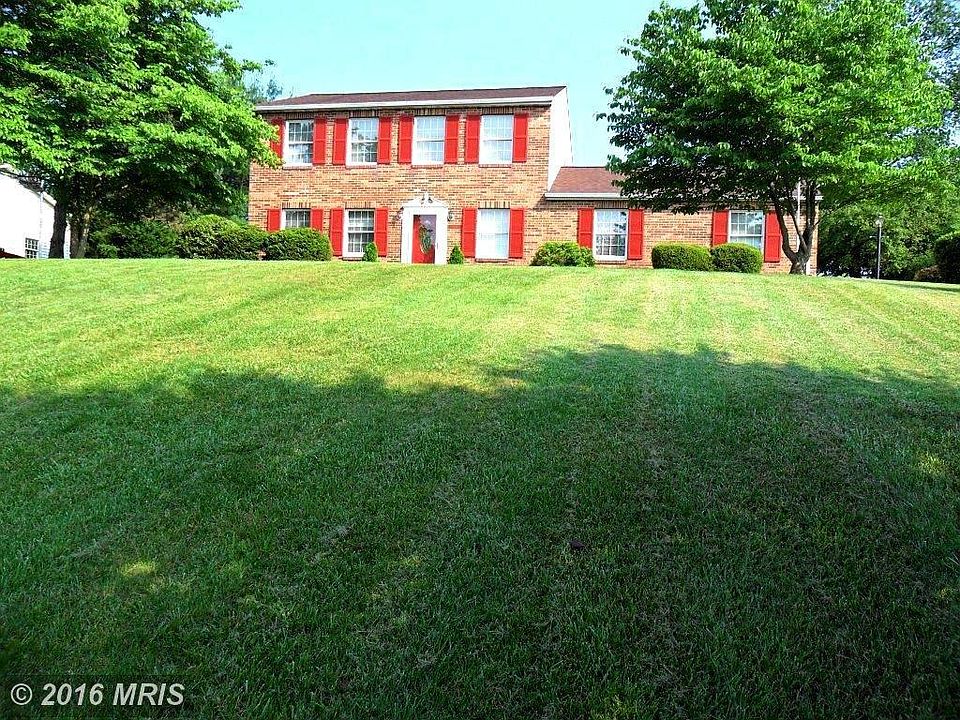1st image of 2615 Thorny Dr