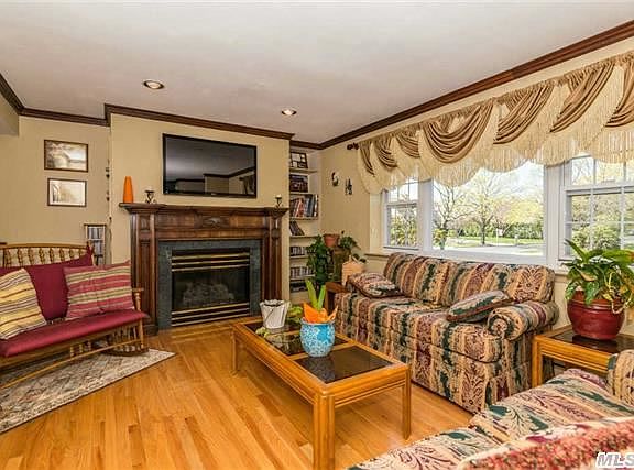 5th image of 23 Curlin Ln