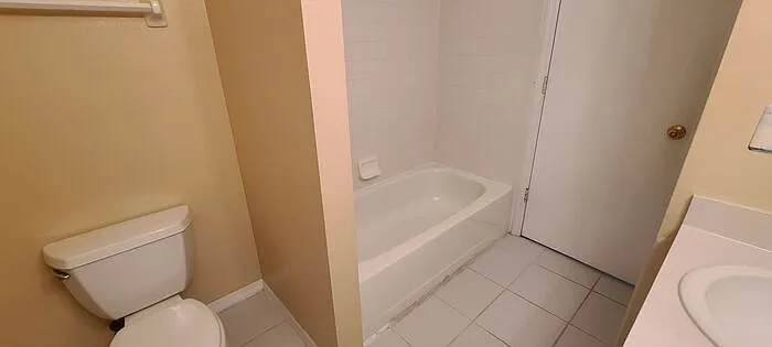 2411 Berkshire Ct — Photo 21
