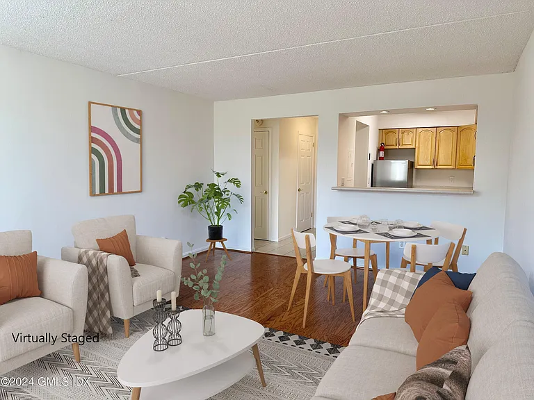 1525 E Putnam Ave #407 — Photo 6