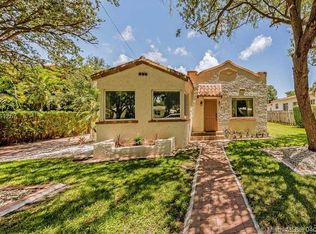 677 NE 120th St, Biscayne Park, FL 33161