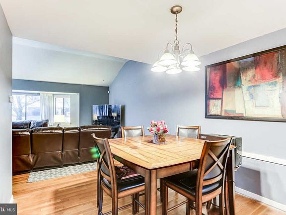 4th image of 9708 Ames Ct