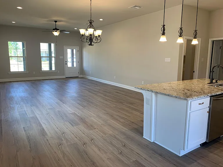 6893 Summerset Dr — Photo 35
