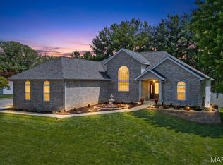 2654 Meridian Lake Dr, Shiloh, IL 62221