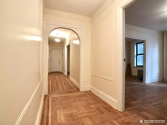 Rented by Sovereign Associates | media 12